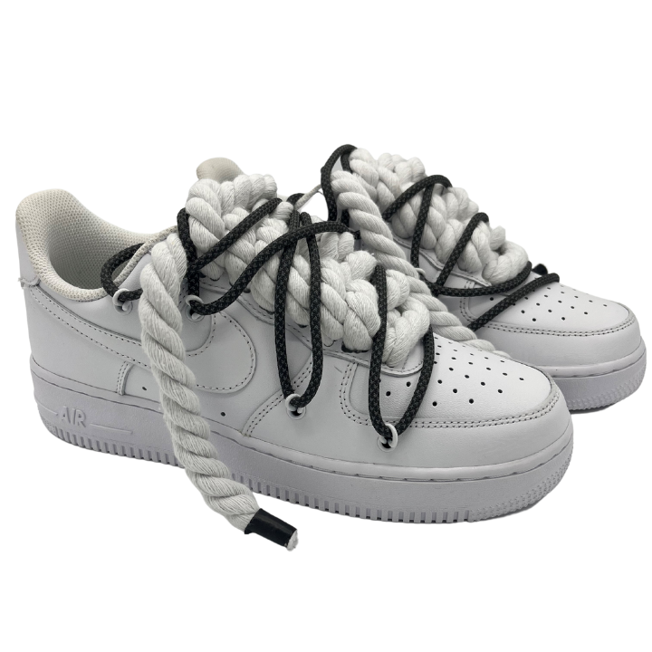 Custom AF1 'Big Laces Weiß - Schwarz'